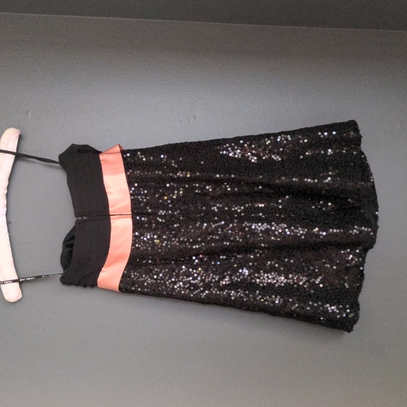 Grad dress - Picture 2 of 2